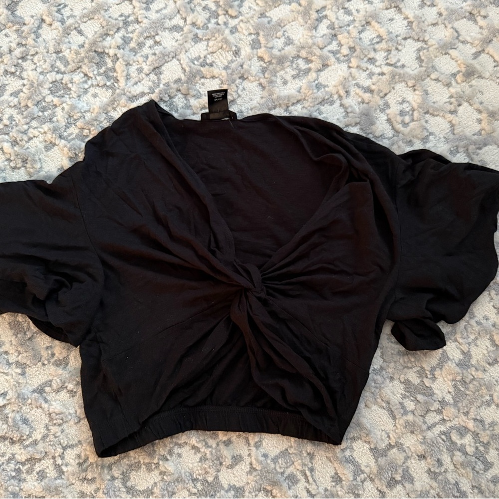 Aqua Cropped Elegant Black Blouse